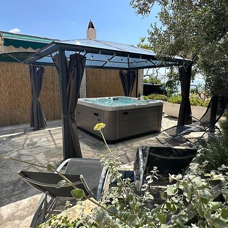 Vacation House Marin With Jacuzzi - Bol, Brac Ngoại thất bức ảnh