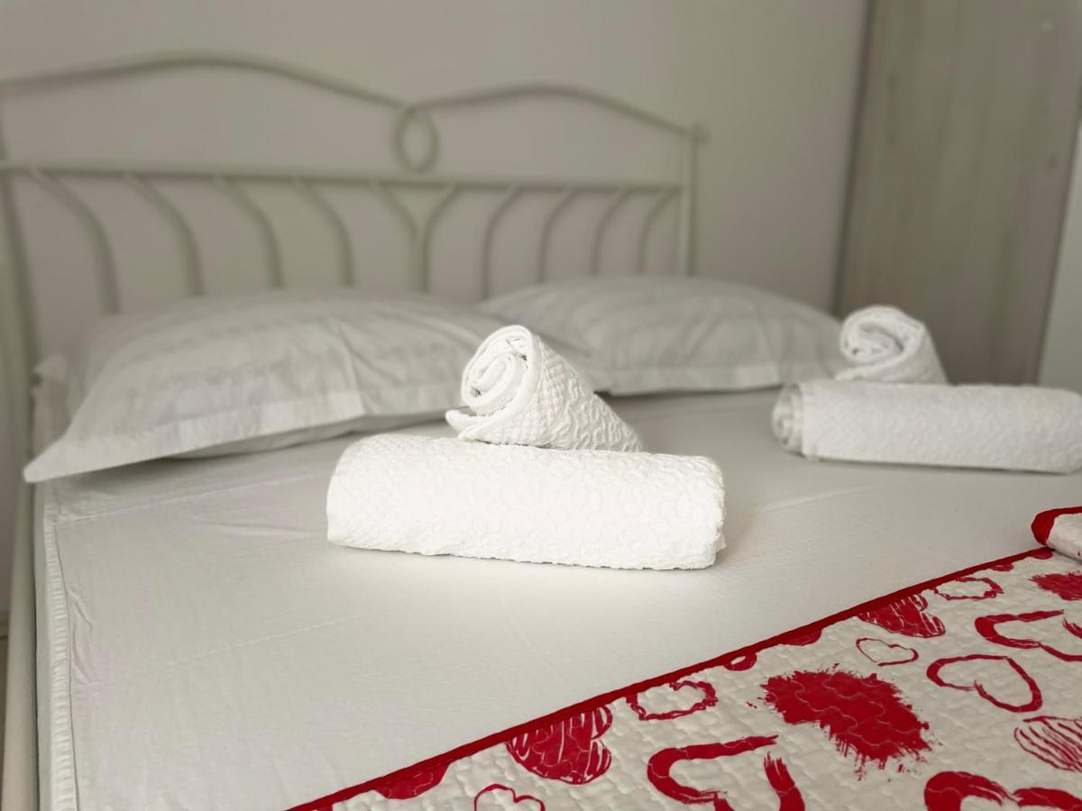 Vacation House Marin With Jacuzzi - Bol, Brac Ngoại thất bức ảnh